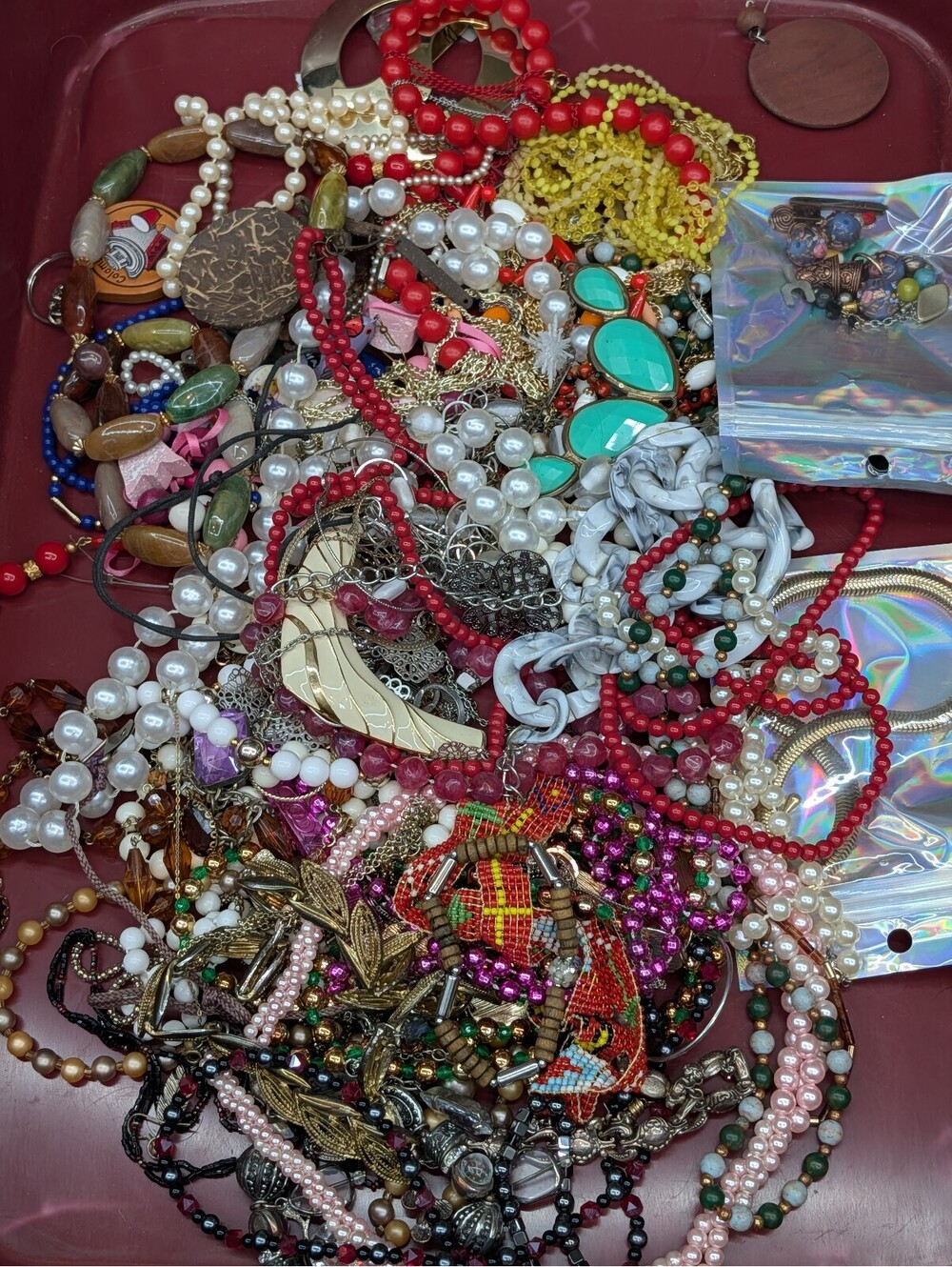 Vintage Jewelry Lot Craft Resell Beads Pearl Necklace Chain 3lb 13oz Box AS-IS